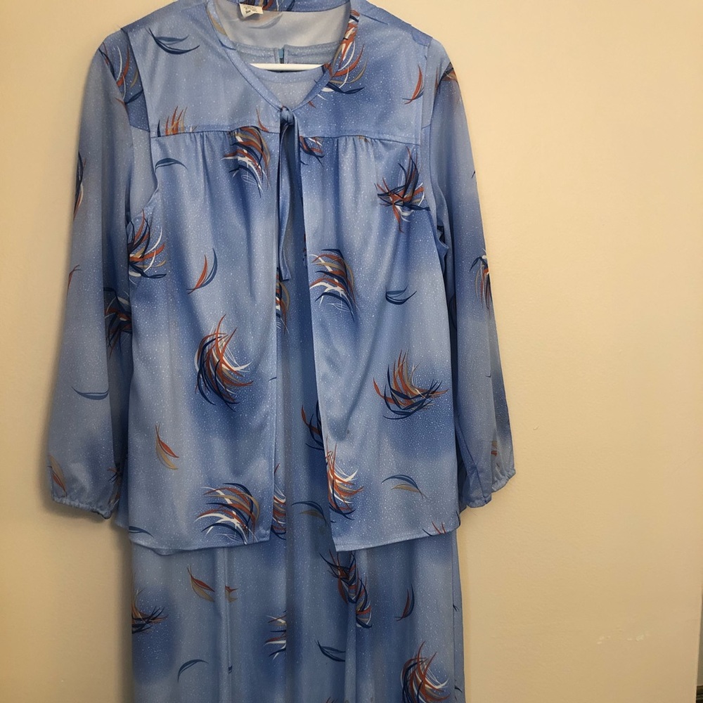 FIRM-Women’s lightweight dress w/vest